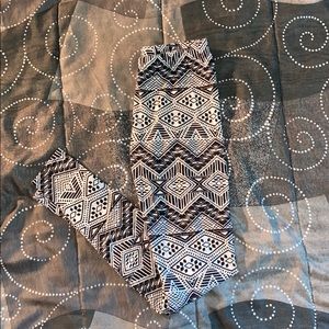 Black and white leggings size small